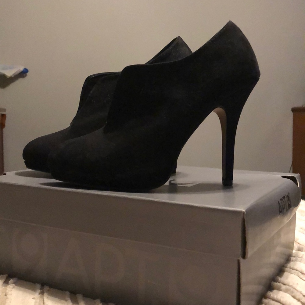 NIB Apt 9 Apedith Black Booties, size 8
